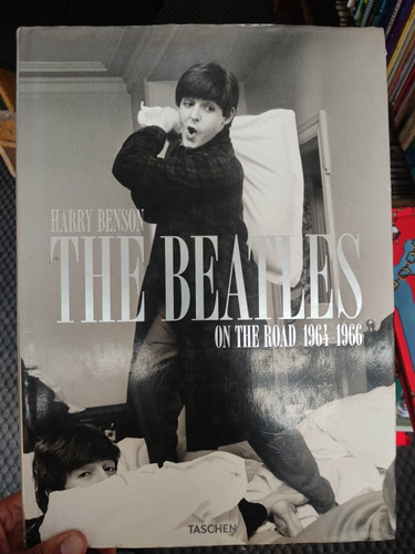 The Beatles - On The Road 1964 - 1966 - Harry Benson 