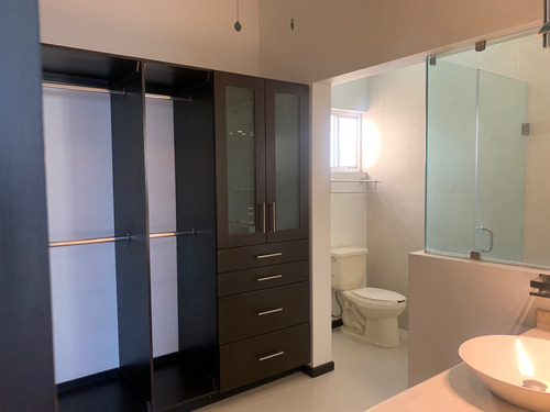 Casa En Renta En Residencial Senderos, Torreón, Coahuila De Zaragoza