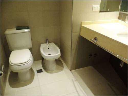 Venta De Apartamento 3 Dormitorios, En Playa Brava