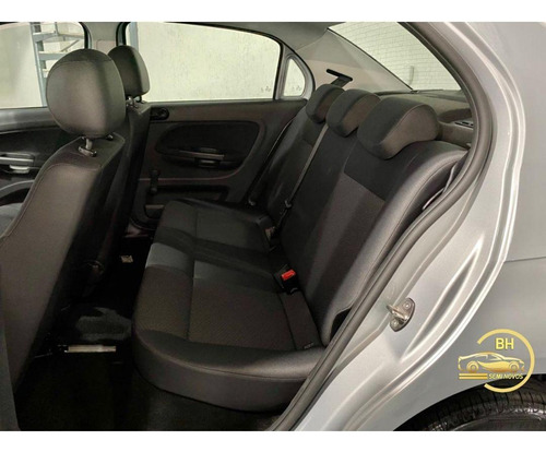 Volkswagen Voyage W/ 1.6L MB5