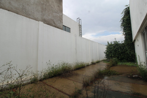 Imagen 4 de 18 de Terreno En Venta En Zona Exclusiva