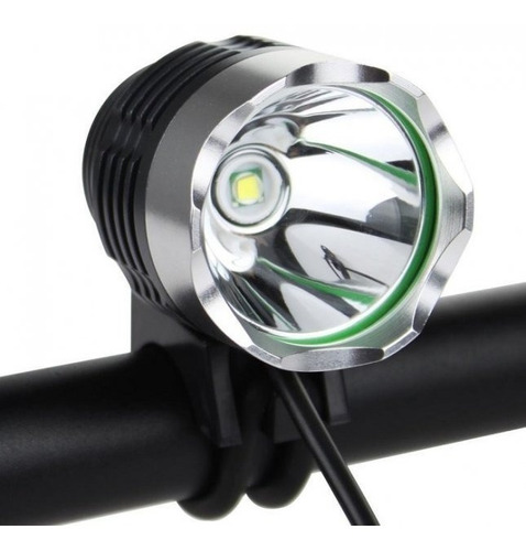 Imagem 1 de 3 de Farol Led H1330 C/ Bateria Recarregável 1800 Lumens
