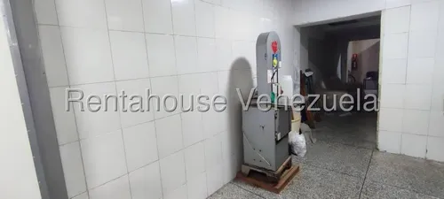 Local A Pie De Calle Con Cava Cuarto En Alquiler, Urb. San Martin, Cerca Del C.c Los Molinos