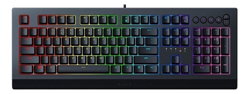 Teclado gamer Razer Cynosa V2 QWERTY inglés US color negro con luz RGB