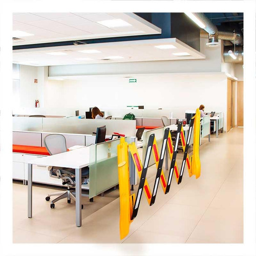 Barrera Plastica Reflejante Expandible De 34 A 250 Cm Lica