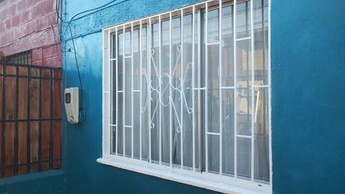 Vendo Casa 4 Dormitorios, 3 Estacionamientos En Quilicura.