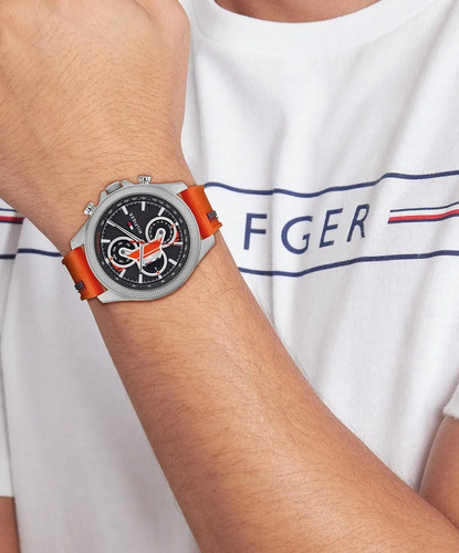 Reloj Tommy Hilfiger Clark Hombre 46 Mm Multifunción Silicon Naranja Gris