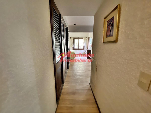 Hermosa Casa En Venta En Playa Mansa- Ref: 5740