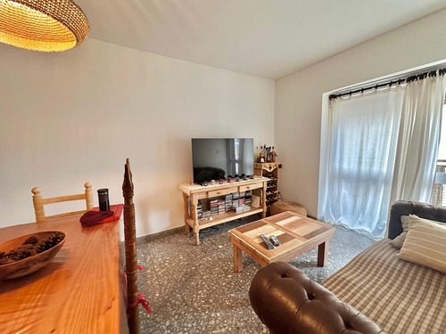 Departamento En Avenida Juan Bautista Alberdi 200