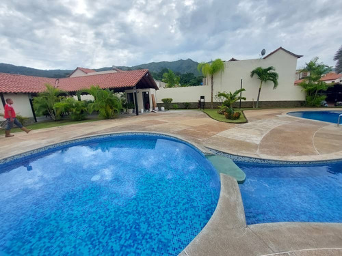 Imagen 28 de 30 de Townhouse En Altos De Monte Alegre, Tazajal, Naguanagua. Vende Crismelia Castillo