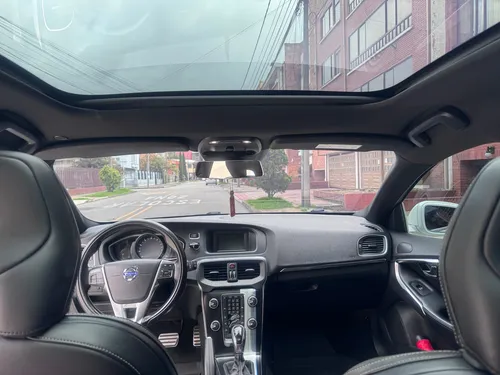 Volvo V40 1.6 T4 R-design