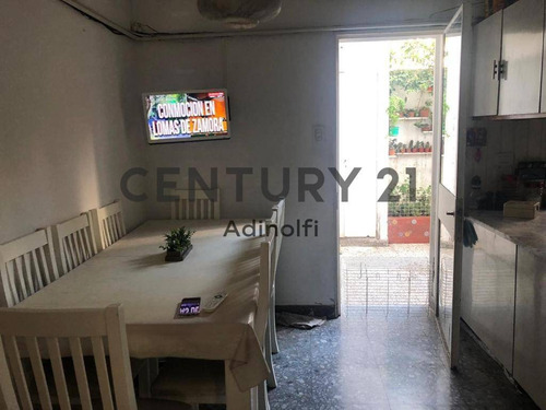 Imagen 3 de 19 de Calle 20 Esq. 48 - Casa De 4 Dormitorios Y Cochera A La Venta