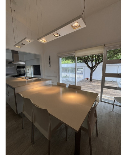 Alquiler Casa 500m2 Caurimare 8408