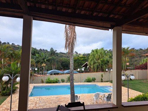 Linda Chácara Ao Lado Do Clube Do Porta Do Sol, Casa Toda Avarandada Com Muito Lazer