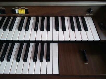 Imagen 2 de 5 de Organo Yamaha Electone B-45 En Excelentes Condiciones