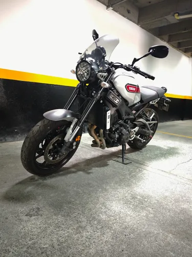 Mt 09 Neo Retro. (xsr 900)