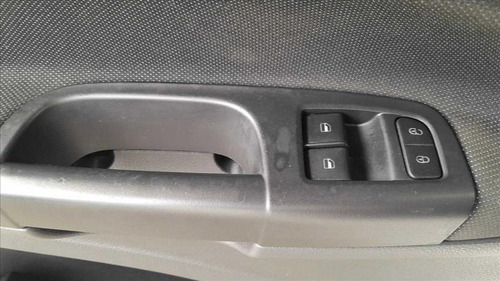 Volkswagen Voyage 1.0 12V MPI TOTALFLEX 4P MANUAL