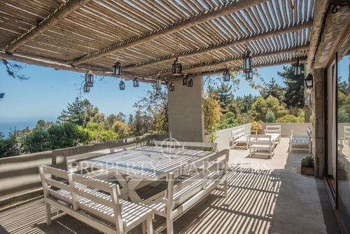 Esplendida Casa En Condominio Privado Cantagua