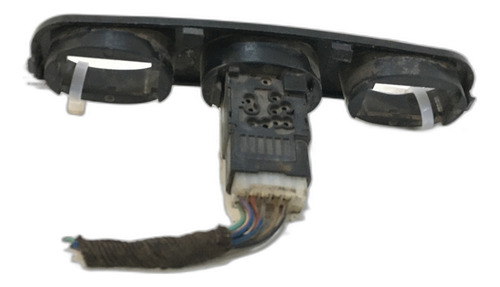 Boton Interruptor Hazard Chery Iq 2005-2014 (Usado)