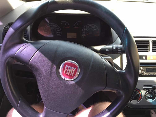 Fiat Punto 2012 1.4 Attractive Flex 5p
