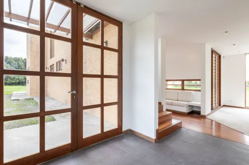 Casa En Venta En Canelon. Cod V5821