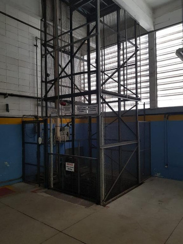 Excelente Galpão Em Terreno Com 3.500 M², - Ga0005