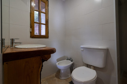 Excelente Casa Estilo Cabaña Individual Con Piscina Familiar