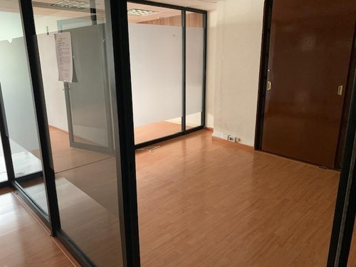 Polanco. Oficina 300m2 Totalmente Acondicionada, Sala De Juntas, 6 Privados, Área Abierta De Trabajo, Muy Cerca Del Metro Polanco