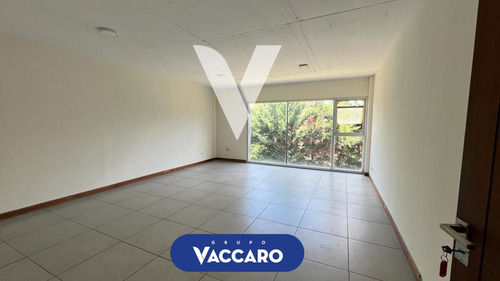 Oficina En Venta, Moreno