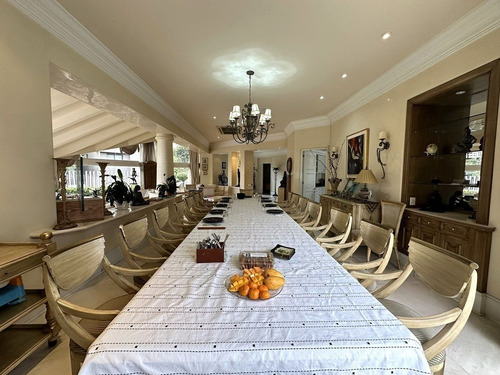Casa En Venta Con Alberca En Bosques De Las Lomas