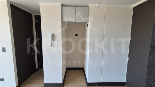 Departamento En Arriendo De 2 Dorm. En La Florida