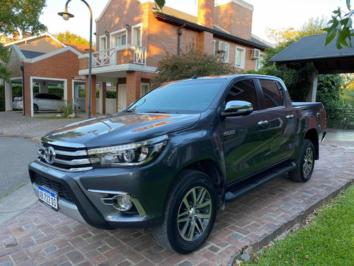 Toyota Hilux 2.8 Cd Srx 177cv 4x4 At 2017