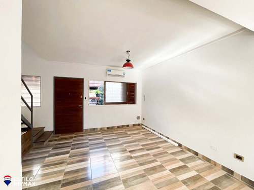 Ph En Vta. Al Frente. 2 Dorm. Patio. Coch. Permuta