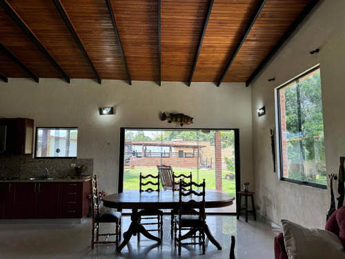 Annic Coronado Vende Casa En Las Morochas Ref. 256883