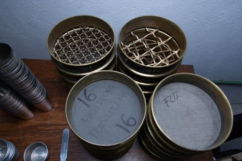 Tamices De Latón- Granulometría, Davis-juego 24 Pzas + Vasos (Usado)