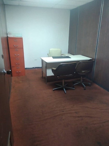 Imagen 10 de 10 de Alquiler De Cubículos En Oficina Ejecutiva De 14 M2
