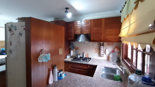 Imagen 6 de 21 de Chalet 4 Amb + Escritorio Cochera. Fondo Libre