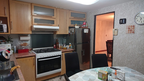 En Venta Casa De 3 Recámaras, 3 Cocheras, 2 1/2 Baños, Amplio Jardin Con Asador Techado, Cuarto De Lavado En La Concepción Ii