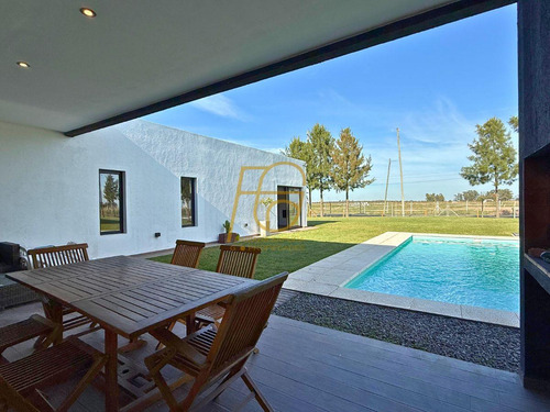 Venta Casa 4 Ambientes - San Lucas, Canning
