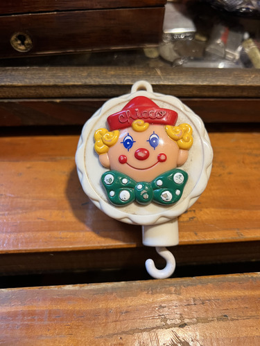 Caja De Musica De Plastico Juguete Retro (Usado)