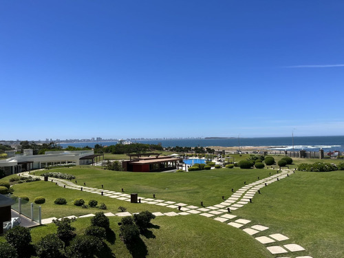 Imagen 19 de 22 de Apartamento En Venta De 2 Dormitorios En Playa Mansa (ref: Bpv-8755)