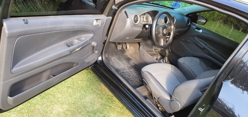 Volkswagen Saveiro 1.6 Cab. Simples Total Flex 2p 2013