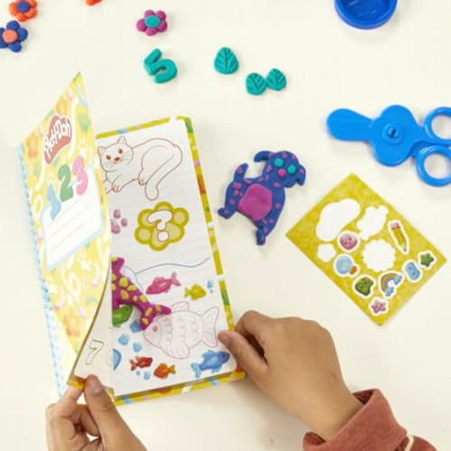 Play Doh Set Creat Y Aprende, Incluye Mantel, Adhesivos, 5