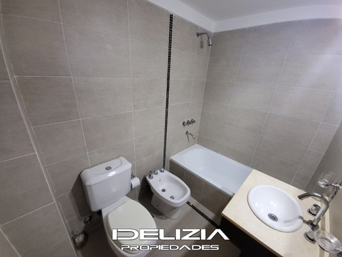 Imagen 7 de 10 de Alquiler De Departamento En Castelar
