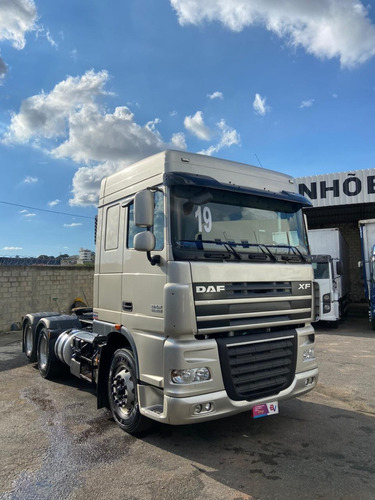 Daf Xf 105406 19/19 Automático Com Geladeira Único Dono
