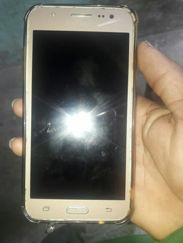 Imagem 1 de 1 de Vendo Celular Sansung J5