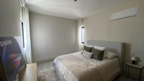 Departamento En Venta De 3 Habitaciones En Privada