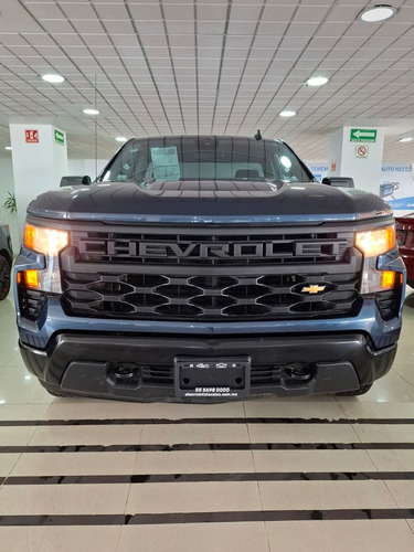Chevrolet Silverado 4.3 V6 1500 WT Cabina Regular 4x4 At
