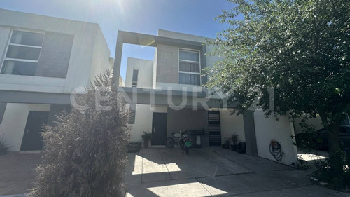 Casa En Venta En Col. Samsara Sector Musetta En Garcia Nuevo Leon