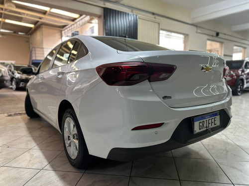 Chevrolet Onix ONIX SEDAN PLUS LT 1.0 12V FLEX 4P MEC.